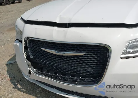 2015 Chrysler 300 Limited z USA, uszkodzony, nr VIN 2C3CCAAG9FH742928